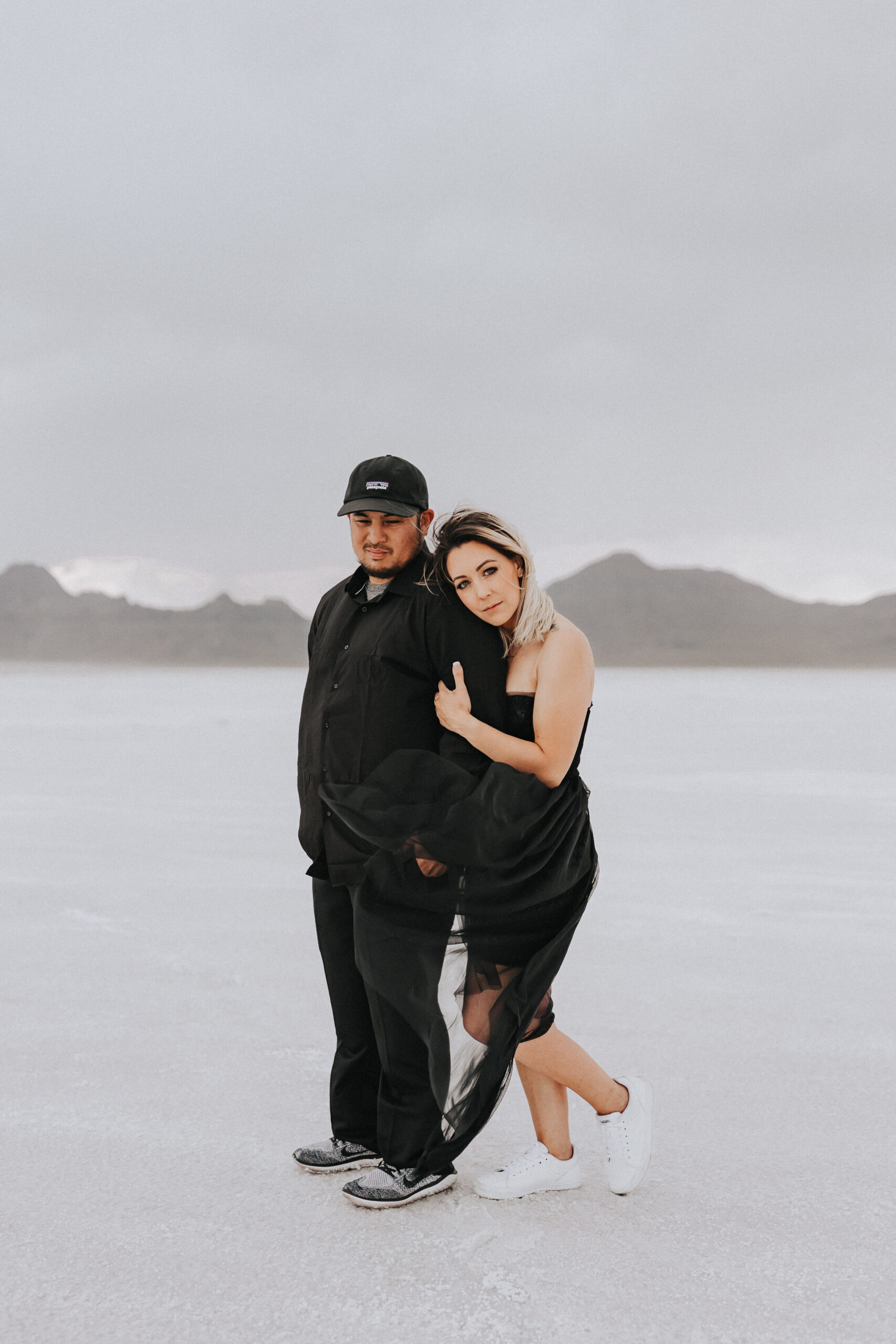 Bonneville Salt Flats elopement couple