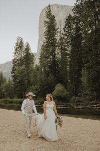 Yosemite elopement photographer cathedral beach sunset elopement 38