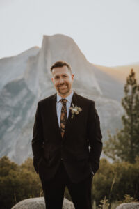 Yosemite elopement photographer glacier point sunrise elopement 13